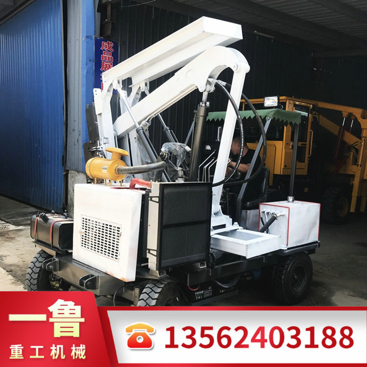 小四輪打樁機